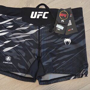 BNWT UFC Venum Womens Fusion Black Fight Night Vale Tudo Shorts